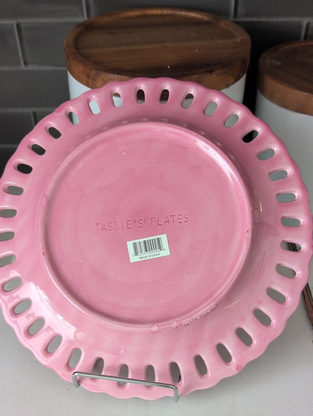 New Tassie's Plate Pink 9" Ribbon Ceramic Plate Set Of 2  Dress Me Up Plates - Picture 5 of 6